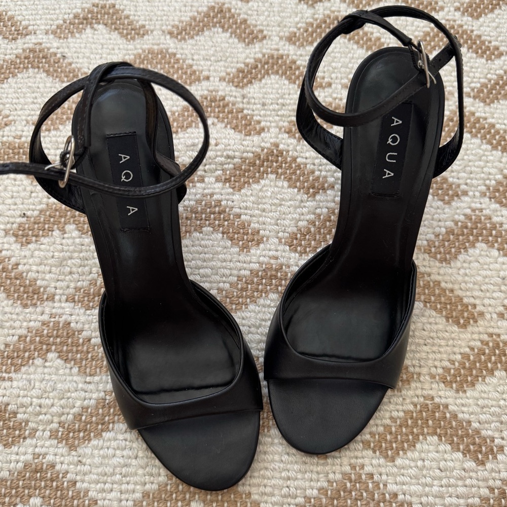 High heels sandals / ankle straps